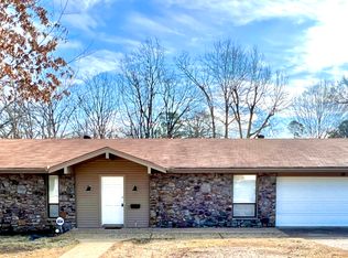 15 Kingspark Ct, Little Rock, AR 72227