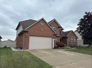 15868 W Monterey St, Southgate, MI 48195