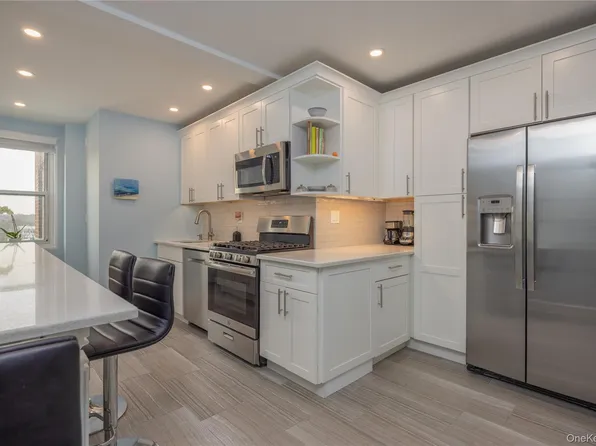 900 Palmer Road #9J, Bronxville, NY 10708