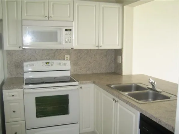 492 NW 165th St #C309, Miami Gardens, FL 33169