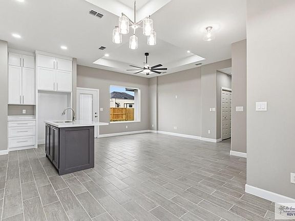 4th image of 2357 W Dorcas Cir