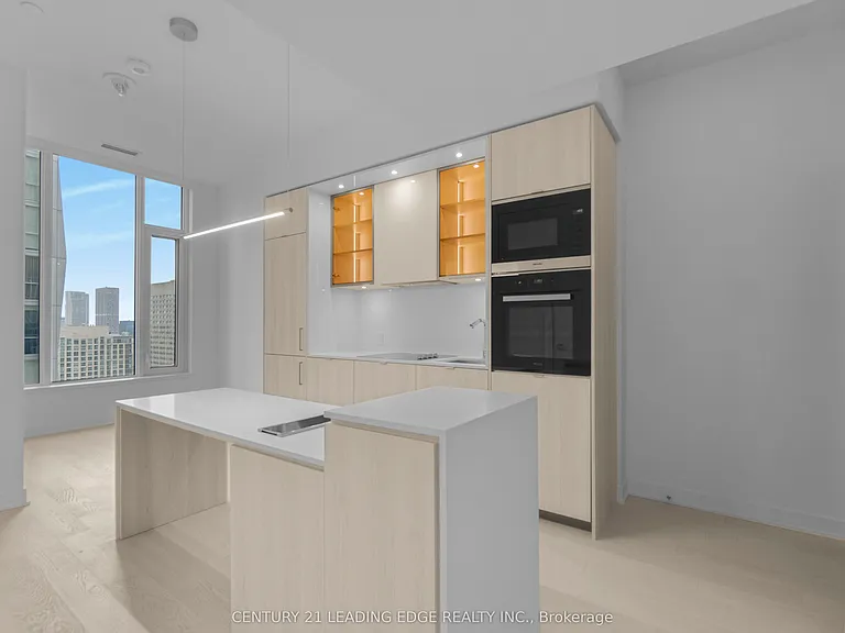 11 Yorkville Ave #3005 — Photo 14