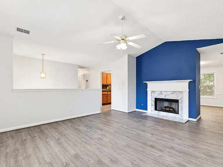 3212 Pagoda Trce — Photo 22