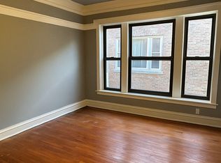 1226 E 54th St #1, Chicago, IL 60615