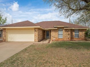 5306 Long Leaf Dr, Wichita Falls, TX 76310