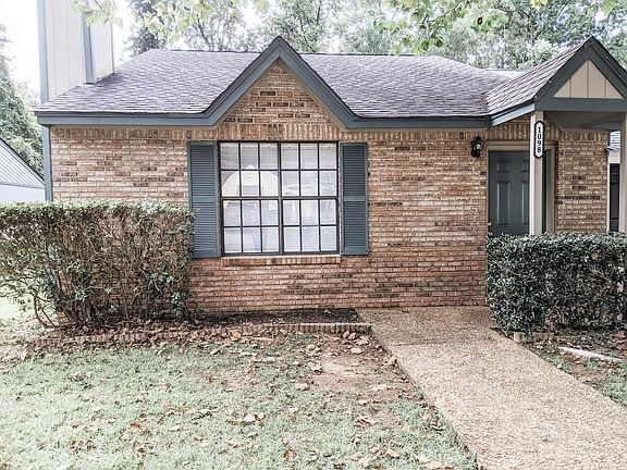 3rd image of 1098 Rockbrook Ct