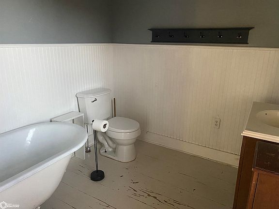 5th image of 316 S Gunnison St