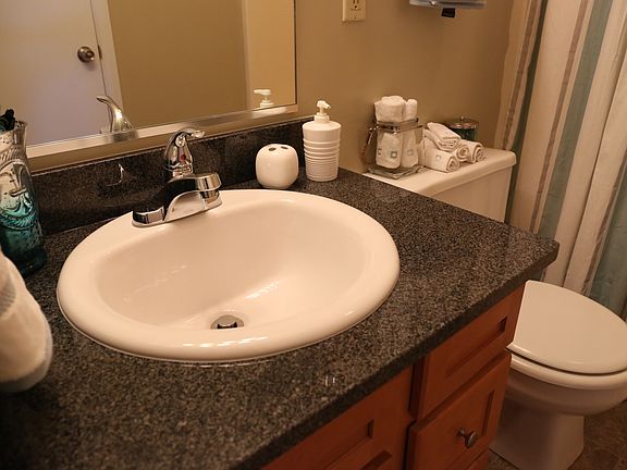 3rd image of 9025 Fox Lake Dr
