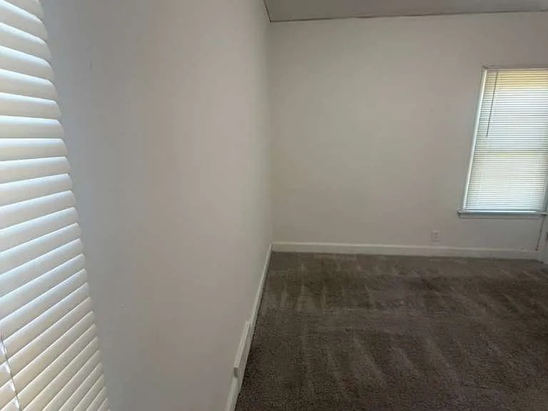 9188 Northlawn St — Photo 6