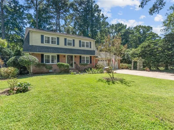 14 Executive Dr, Newport News, VA 23606