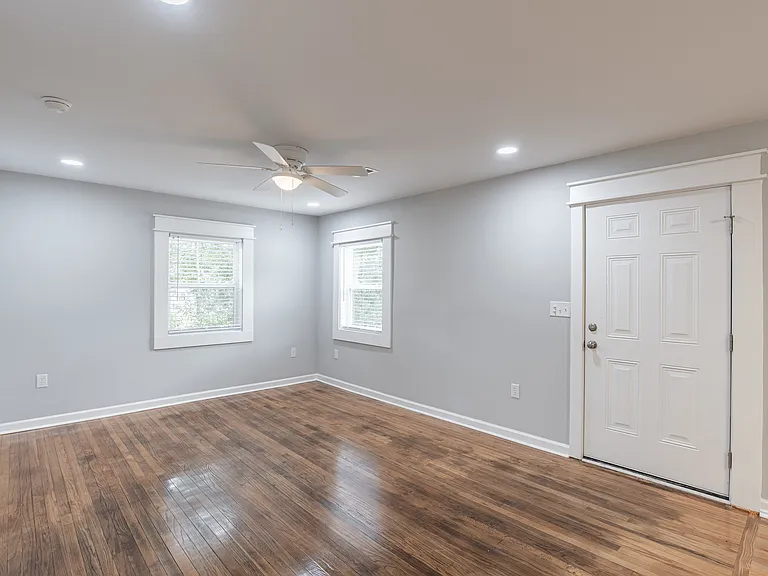 9 Ansley Ct — Photo 3