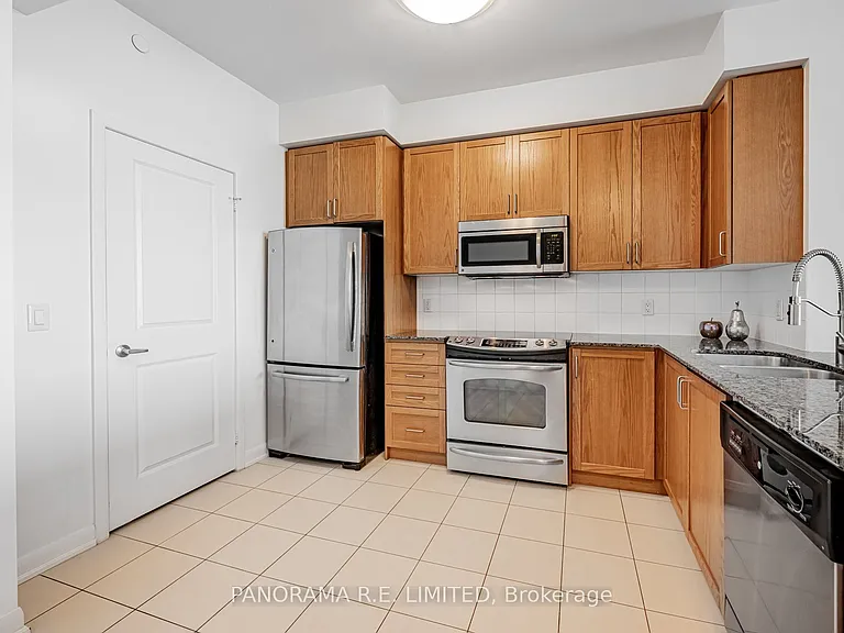 215 Sherway Gardens Rd #Penthouse 201 — Photo 9