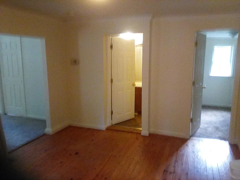 140 W High St — Photo 7