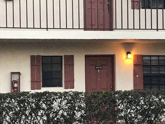 2nd image of 4480 Oak Terrace Dr