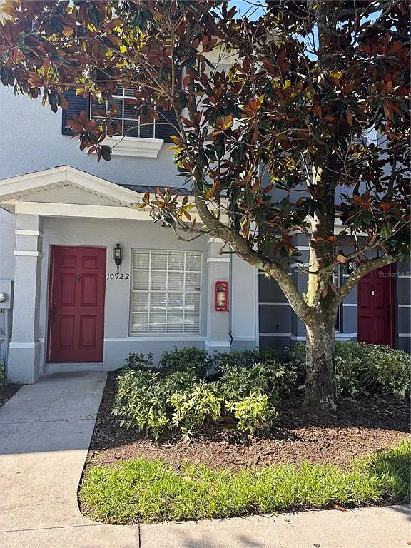 2 bed, 2.5 bath, 1071 sqft, $1,900 — Photo 1