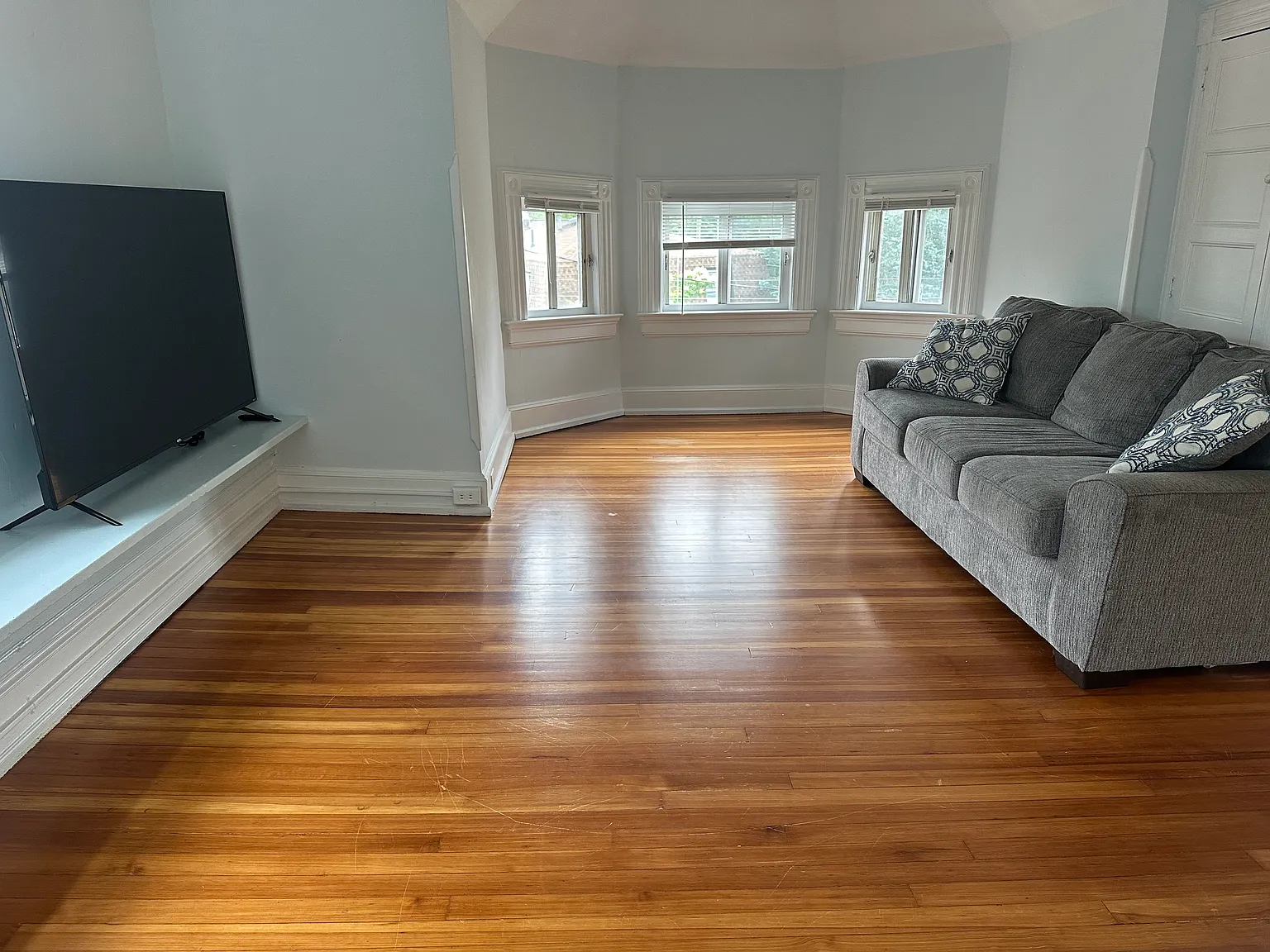 1 bed, $1,295 — Photo 2