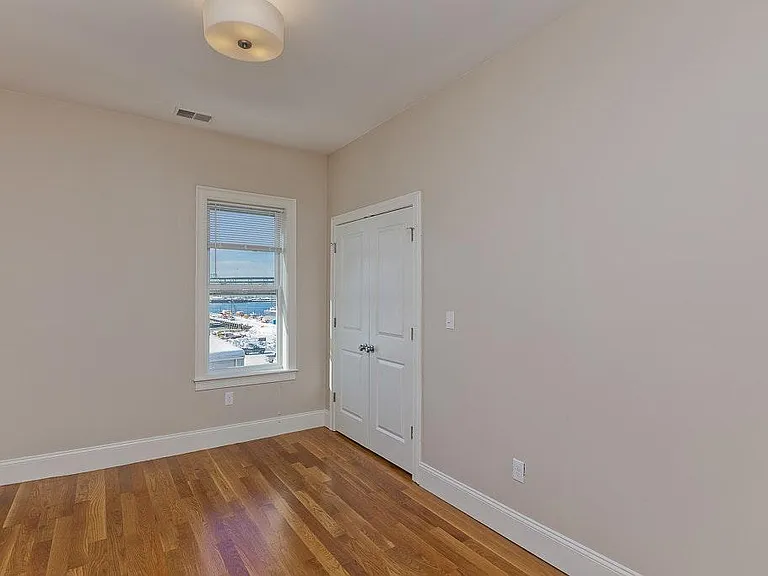 358 Meridian St #2 — Photo 4