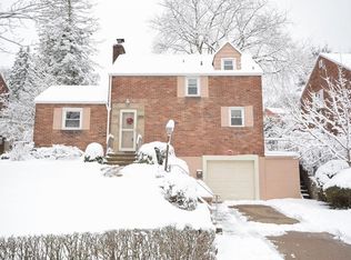 5240 Fieldcrest Dr, Pittsburgh, PA 15236