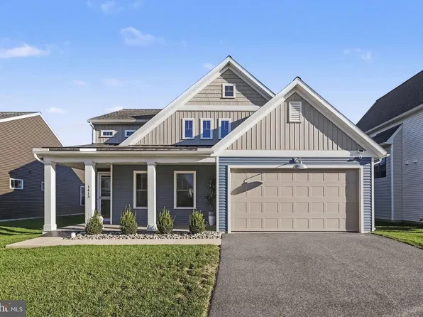 1413 Barrington Dr, Mount Joy, PA 17552