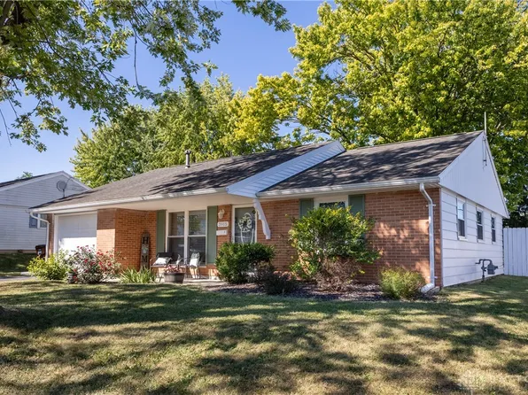 3915 Sparkhill Dr, Enon, OH 45323