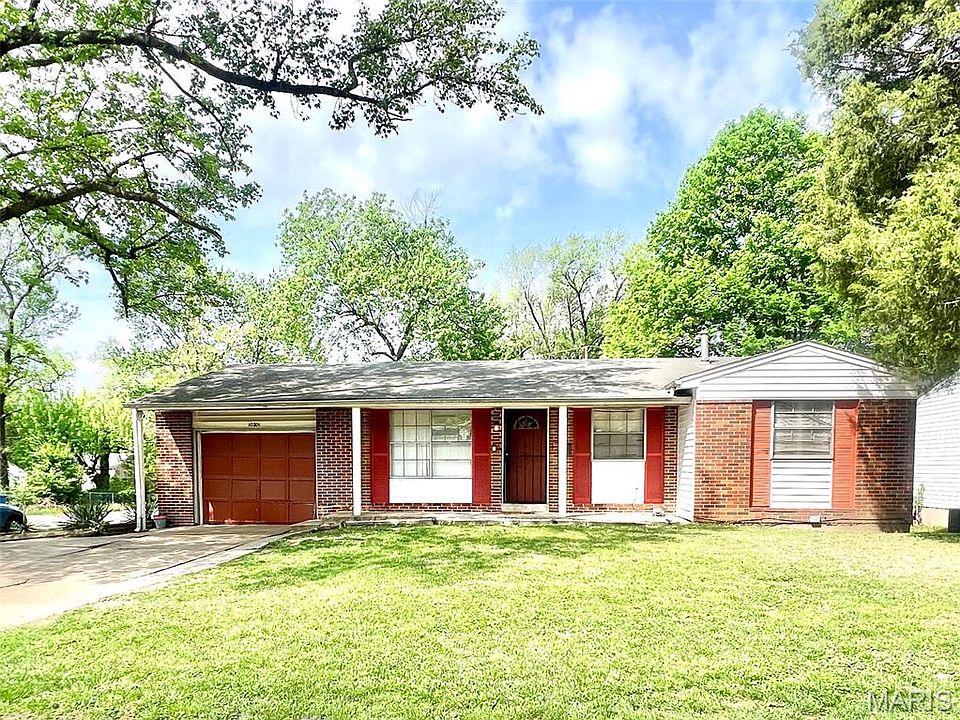 1st image of 10201 Royal Dr