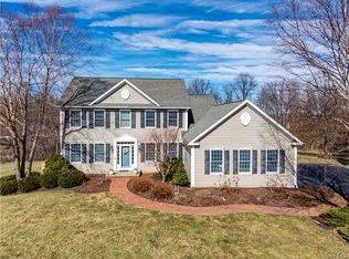 7 Calemad Dr, Auburn, NY 13021