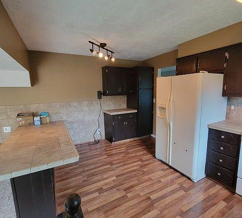 3rd image of 1505 Beechwood Ave