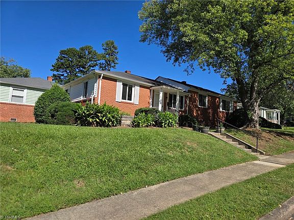 2nd image of 568 Overlook St