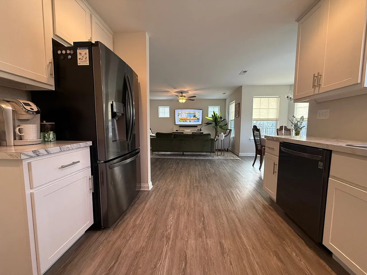 3 bed, 2.5 bath, 1538 sqft, $2,200 — Photo 4
