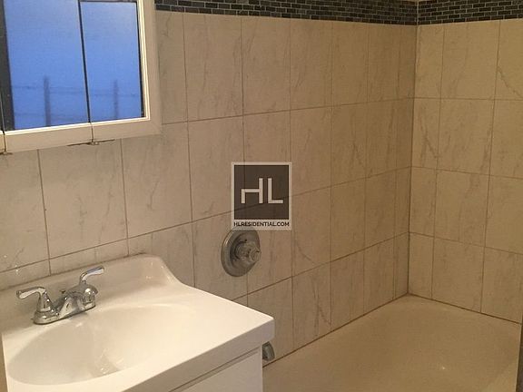 5th image of 605 Franklin Ave APT 1C