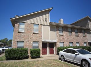 3021 W Sycamore Cir, Euless, TX 76040