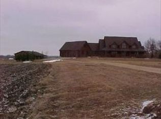 19110 Streit Rd, Harvard, IL 60033