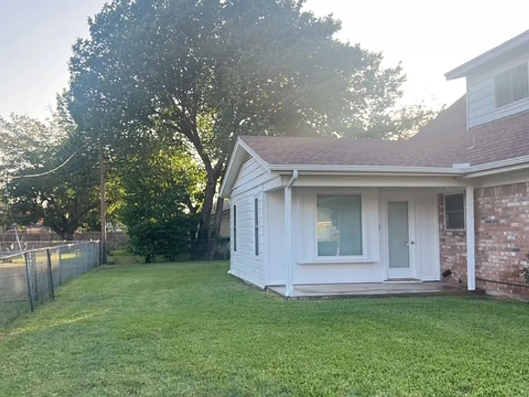 201 Straw Rd — Photo 53