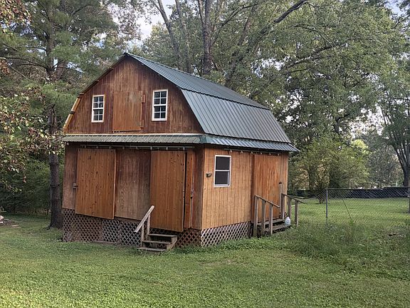 3rd image of 1324 Hidden Valley Cir
