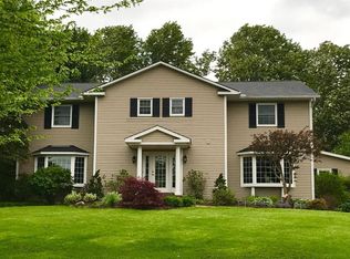 8848 Kings Orchard Trl, Chagrin Falls, OH 44023