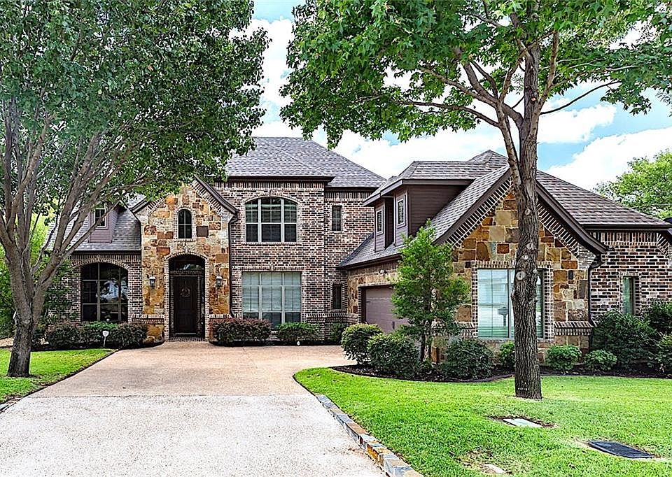 1st image of 602 Dallas Dr