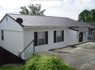 1424 Clearview Hts, Charleston, WV 25312