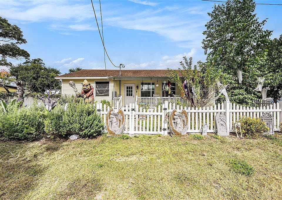 1st image of 10124 Ellen Ave