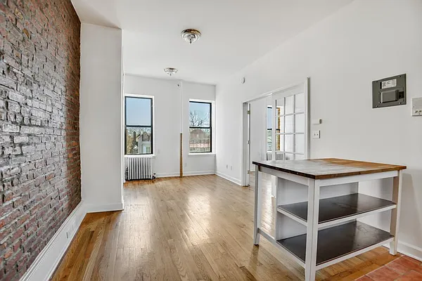 Rented by Compass | media 20