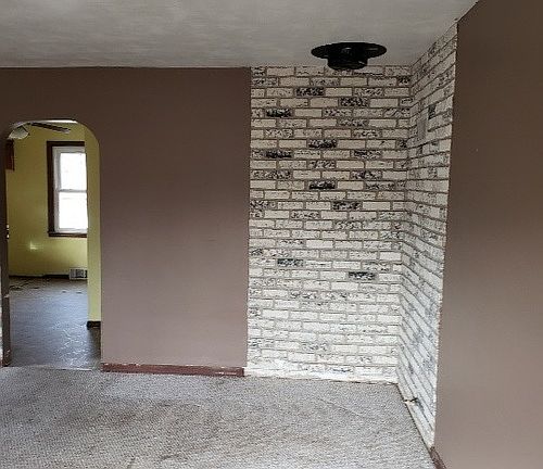 3rd image of 240 Charles St