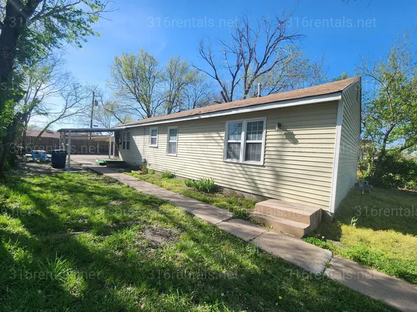 1543 N Spruce Ave, Wichita, KS 67214