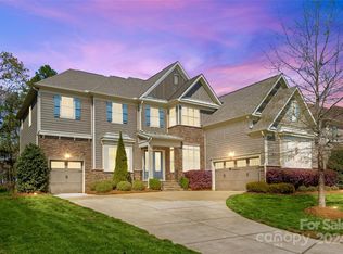 208 Camellia Hills Ct, Matthews, NC 28104