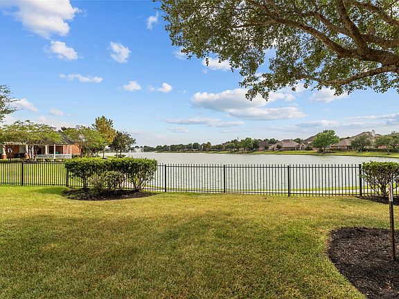 3rd image of 25503 Canyon Crossing Dr
