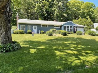 112 Ellendale Cir, Springfield, MA 01128