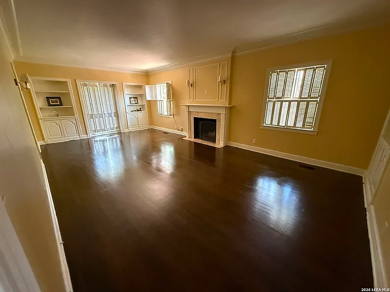 248 E Summit Ave — Photo 1