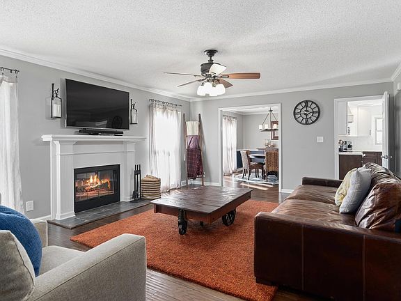 5th image of 1024 Haggard Dr