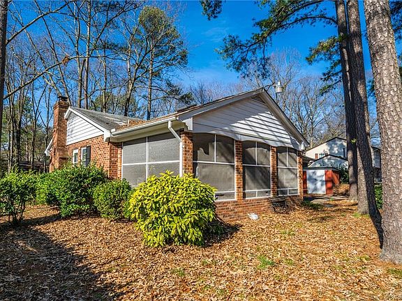 4th image of 2501 Colton Dr