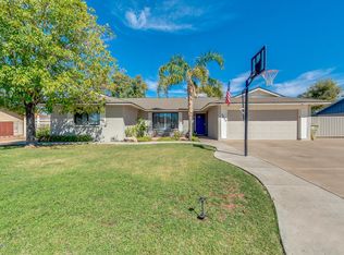 5834 W Tierra Buena Ln, Glendale, AZ 85306