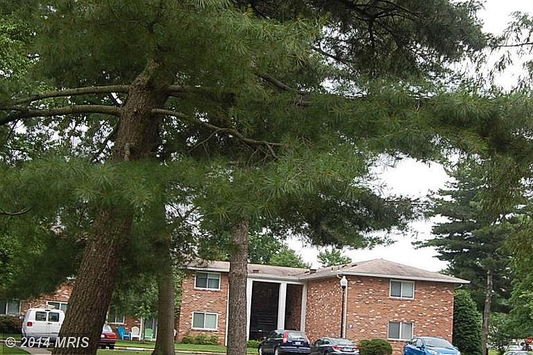 1st image of 209 Victor Pkwy #209G