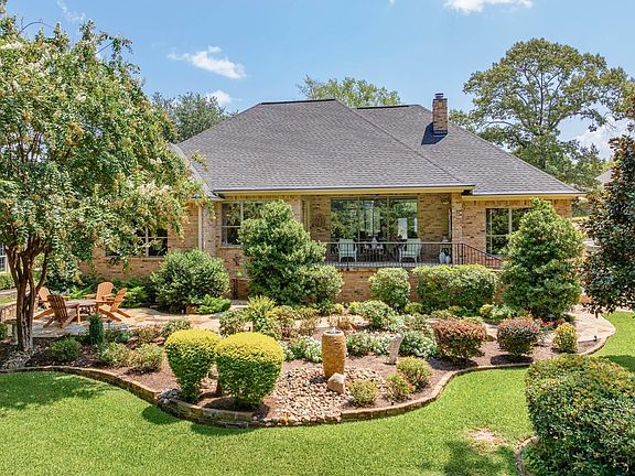 3rd image of 103 Park Ridge Ln